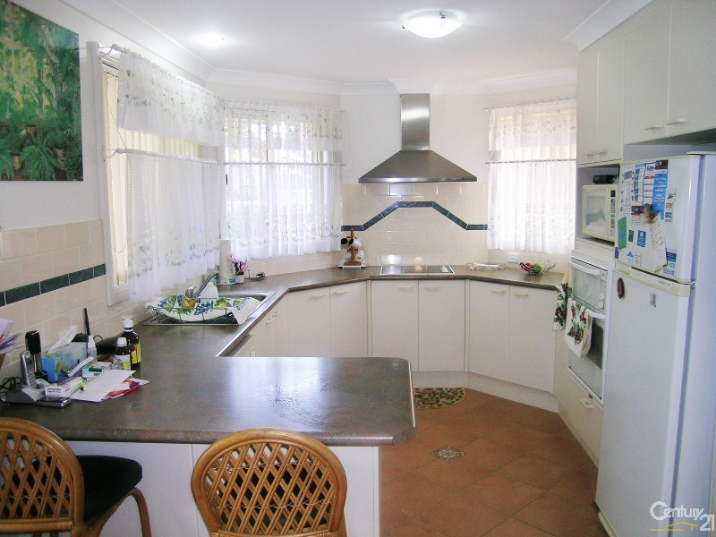 2/4 Grandis Drive, Tuncurry NSW 2428