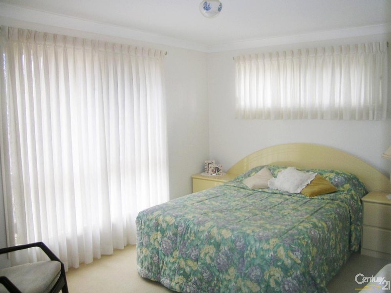 2/4 Grandis Drive, Tuncurry NSW 2428