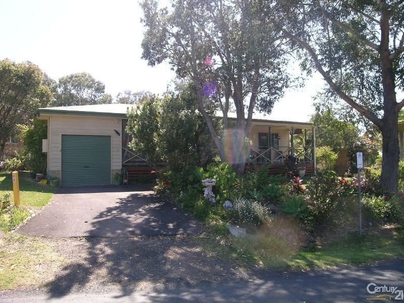94 Green Point Drive, Green Point NSW 2428
