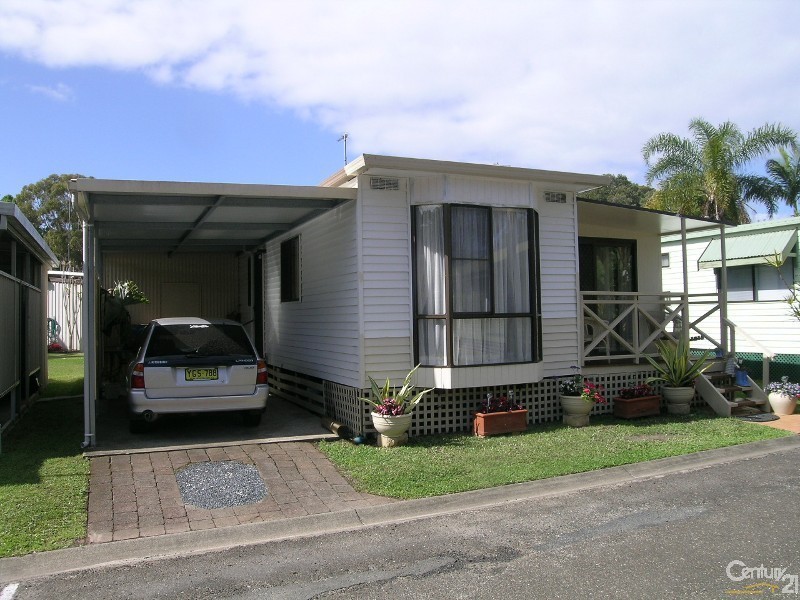 m22 smugglers cove, Forster NSW 2428