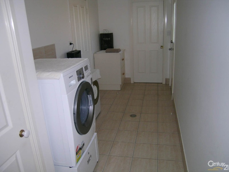 2 Areca Court, Forster NSW 2428