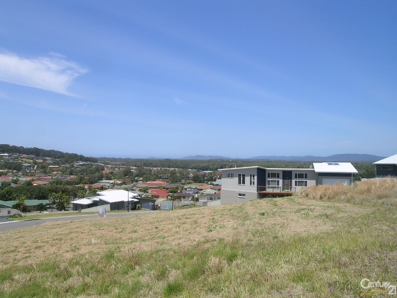 11 Manara Crescent, Forster NSW 2428