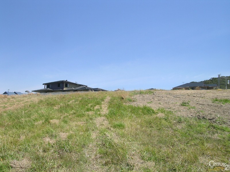 11 Manara Crescent, Forster NSW 2428