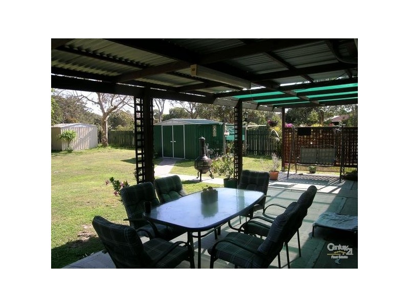 9 Goldens Road, Forster NSW 2428