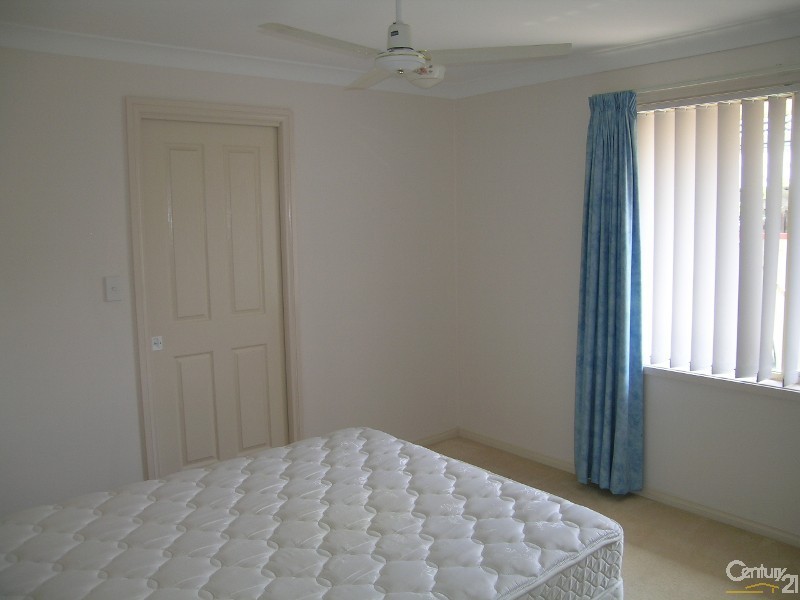 1/16 Amanda Crescent, Forster NSW 2428