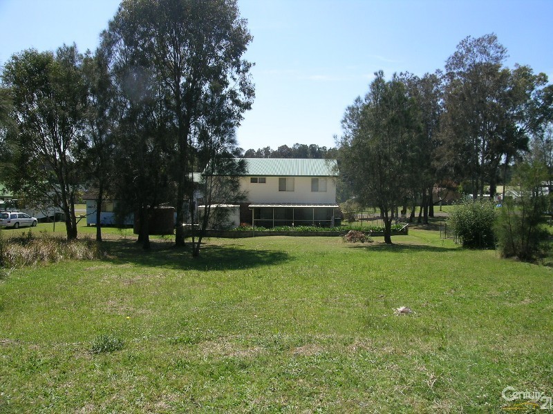 36 Warralong Road, Coomba Park NSW 2428