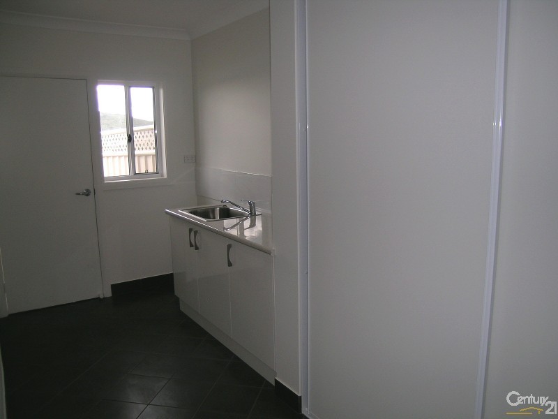 1/8 Wirrana Circuit, Forster NSW 2428