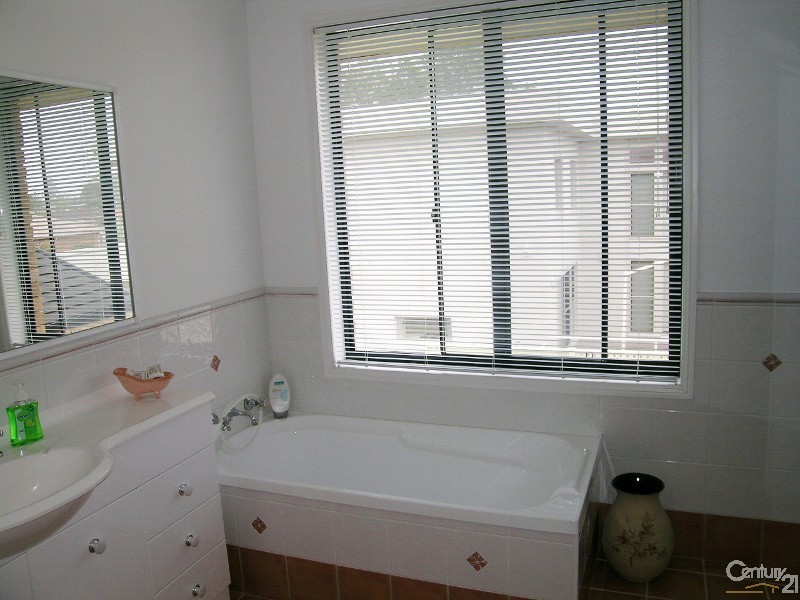 28 Mirage Drive, Tuncurry NSW 2428