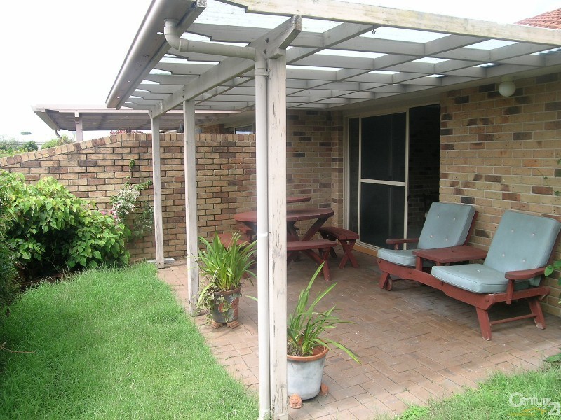 1/8 Cross Street, Forster NSW 2428