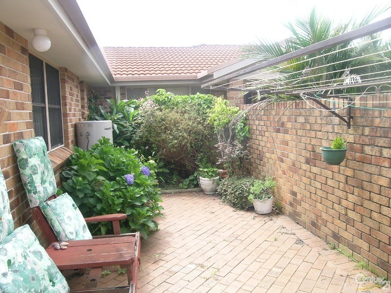 1/8 Cross Street, Forster NSW 2428