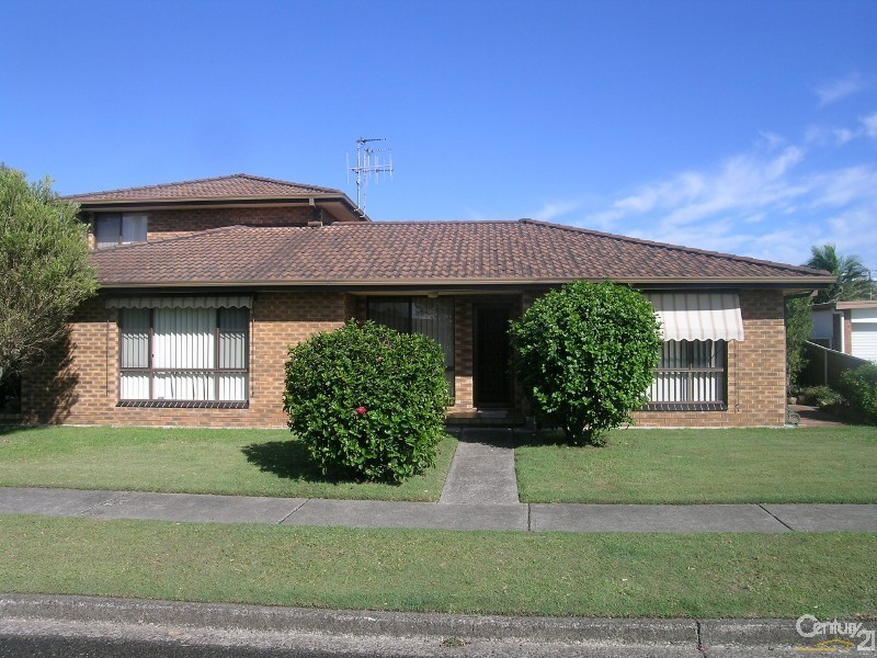 1/13 Carawa Street, Forster NSW 2428