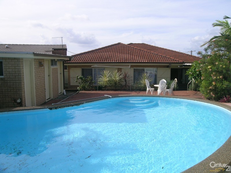 75 Burgess Road, Forster NSW 2428