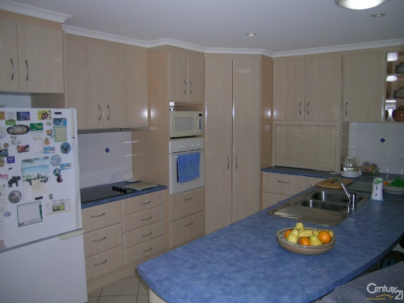 81 Wamara Crescent, Forster NSW 2428