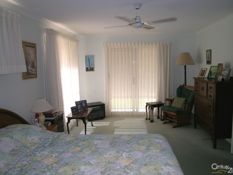 81 Wamara Crescent, Forster NSW 2428