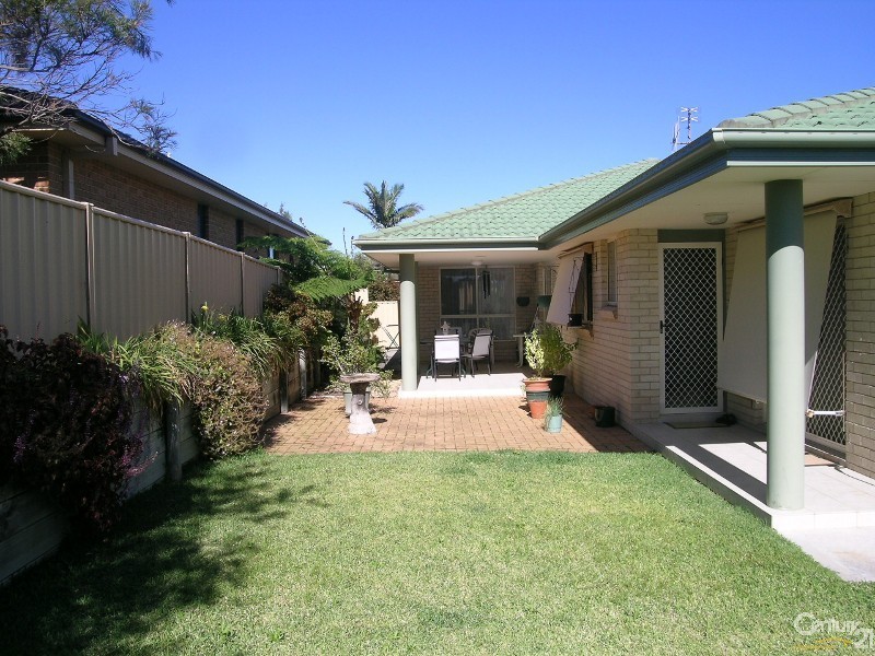 81 Wamara Crescent, Forster NSW 2428