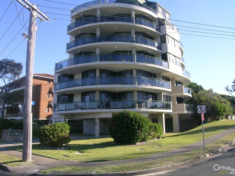 2/15 Reserve Road, Forster NSW 2428