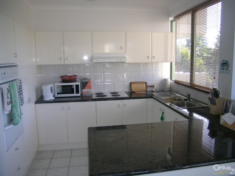 2/15 Reserve Road, Forster NSW 2428