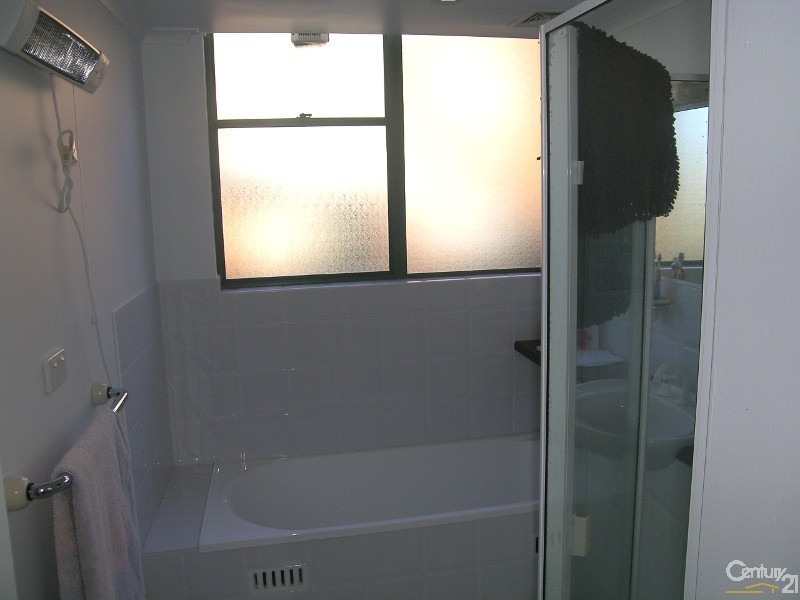 2/15 Reserve Road, Forster NSW 2428