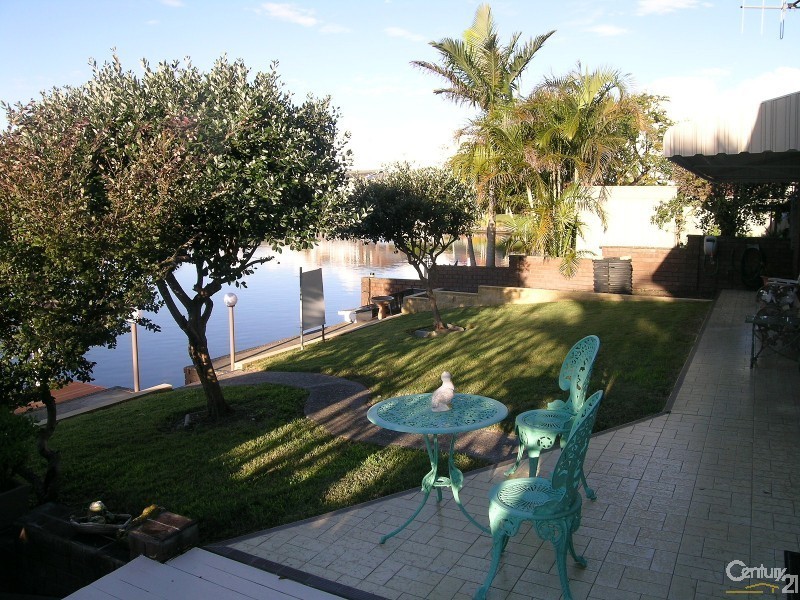 23 Cavill Avenue, Forster NSW 2428