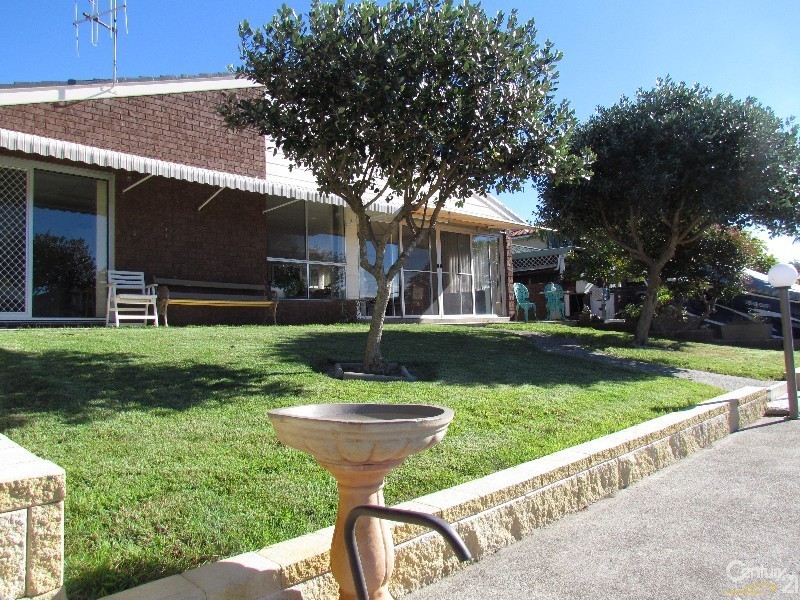 23 Cavill Avenue, Forster NSW 2428