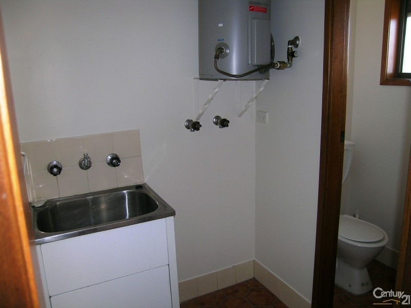 2/37 Tuncurry Street, Tuncurry NSW 2428