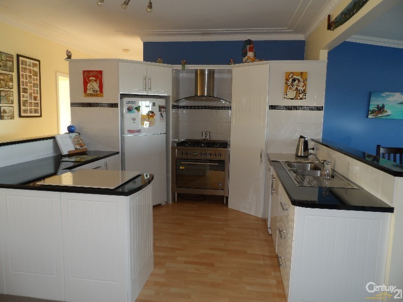 10A Wangaree Street, Coomba Park NSW 2428