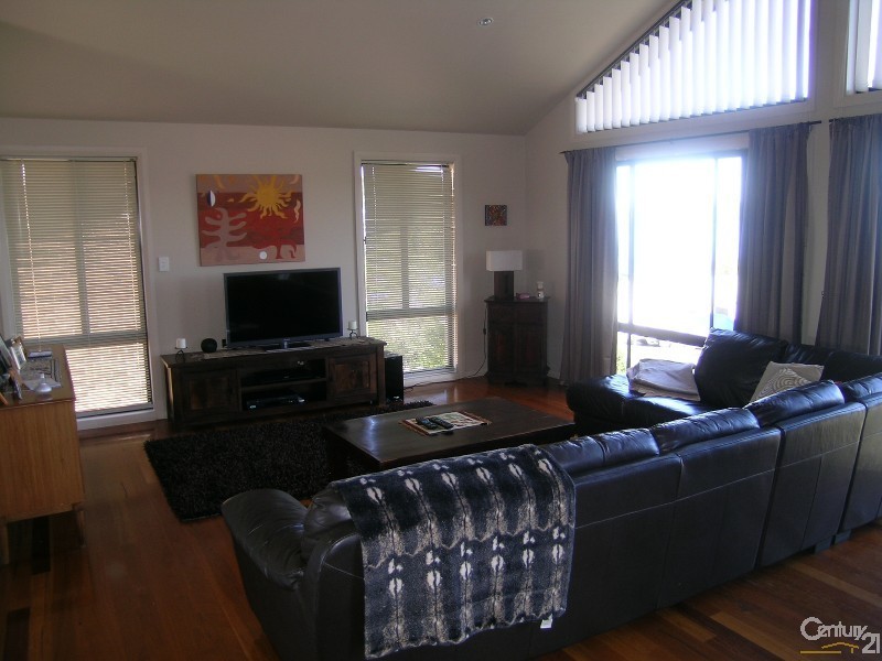 80 Green Point Drive, Green Point NSW 2428