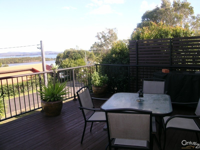 80 Green Point Drive, Green Point NSW 2428