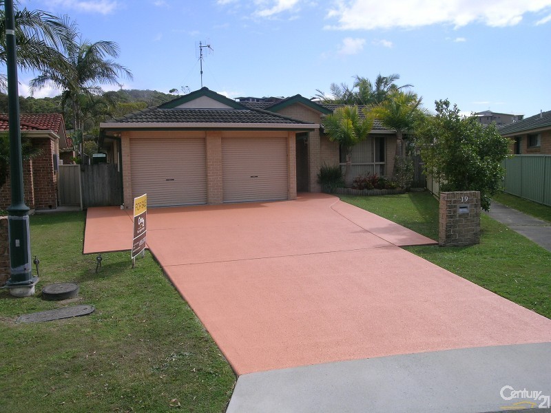 19 Tucana Place, Forster NSW 2428