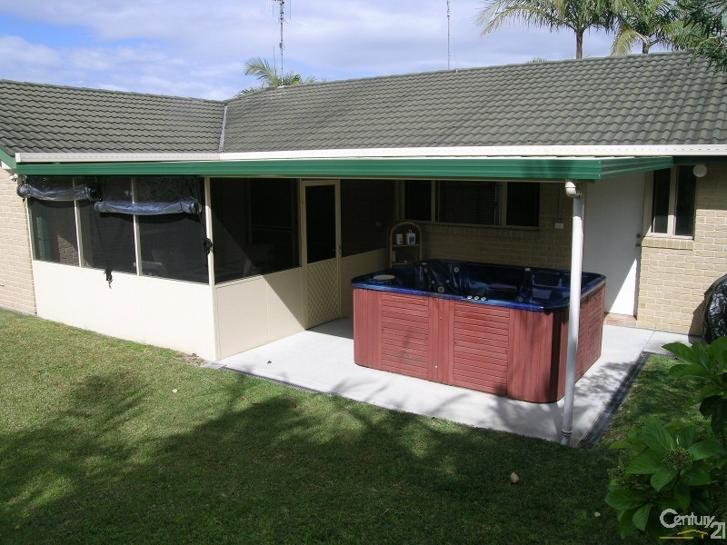 19 Tucana Place, Forster NSW 2428
