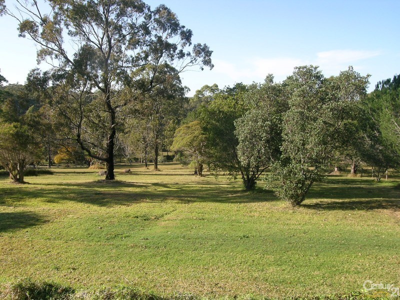 17 Kiwarrak Drive, Rainbow Flat NSW 2430