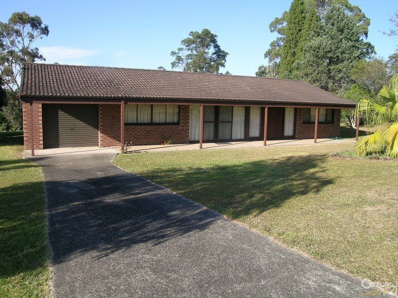 17 Kiwarrak Drive, Rainbow Flat NSW 2430