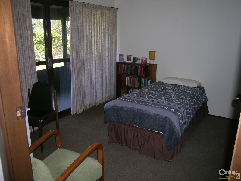 17 Kiwarrak Drive, Rainbow Flat NSW 2430