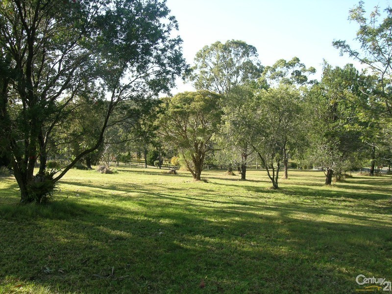 17 Kiwarrak Drive, Rainbow Flat NSW 2430