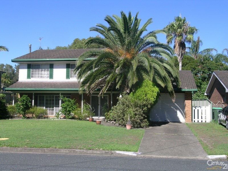 63 The Lakes Way, Forster NSW 2428
