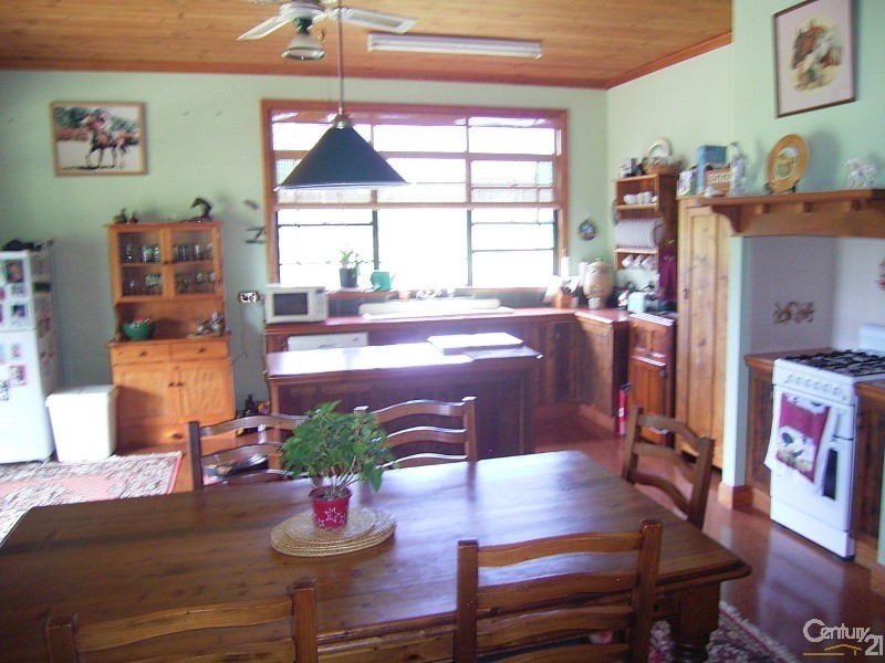 10 Tea Tree Road, Forster NSW 2428