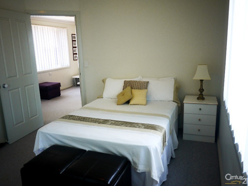 2/29 Parkes Street, Tuncurry NSW 2428