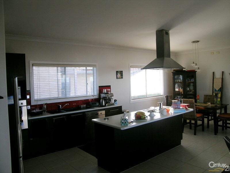 32 Emerald Drive, Diamond Beach NSW 2430