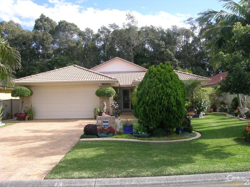 13 Benara Crescent, Forster NSW 2428