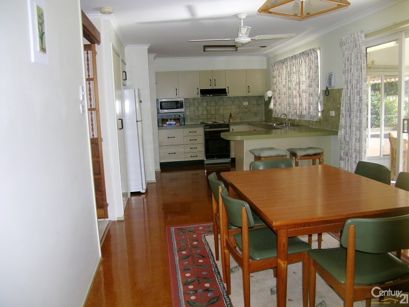 19 Taree Street, Tuncurry NSW 2428