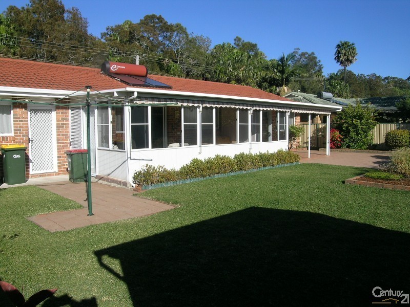 19 Taree Street, Tuncurry NSW 2428