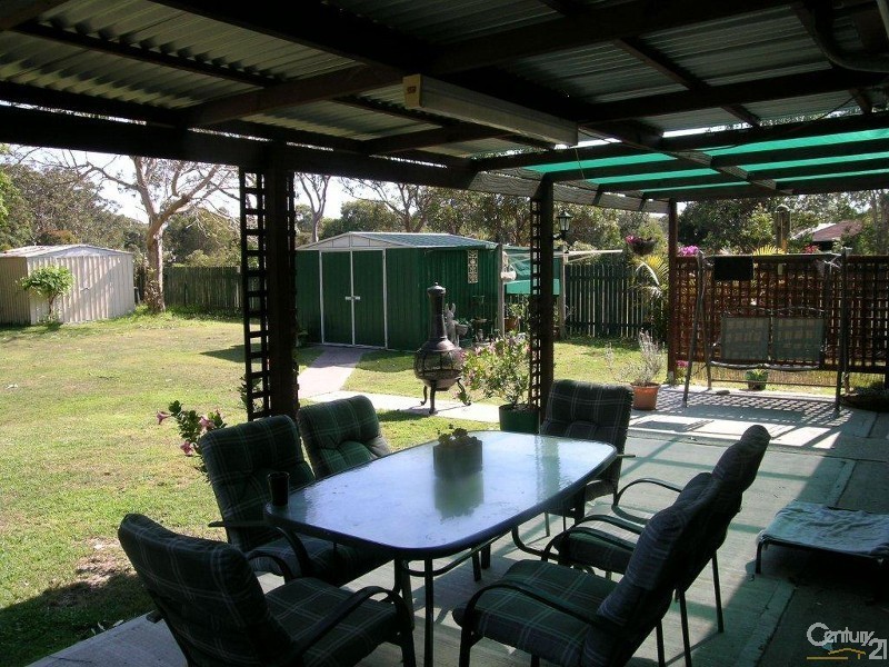 9 Goldens Road, Forster NSW 2428