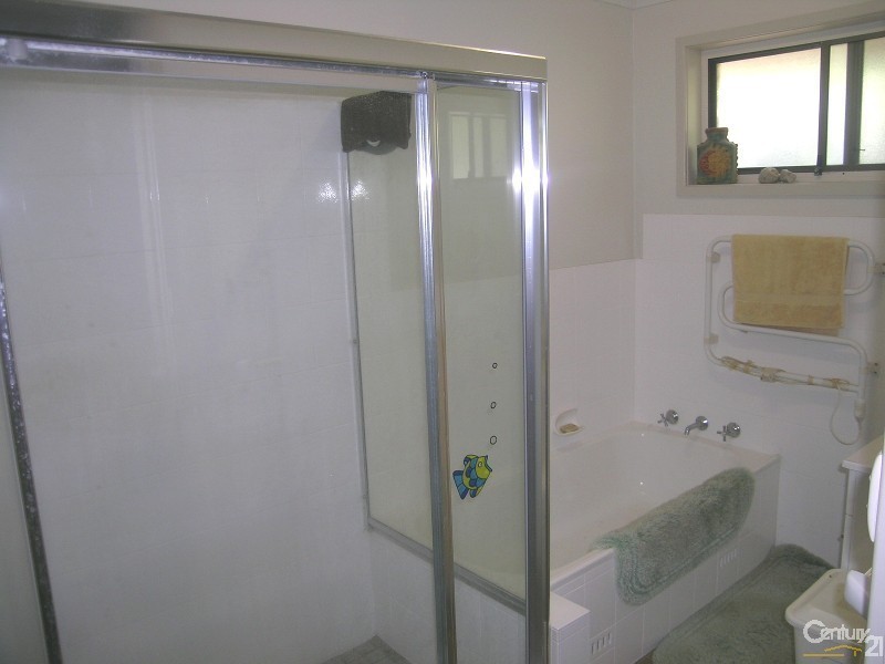 1/10 Stewart Parade, Tuncurry NSW 2428