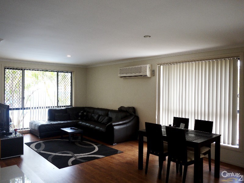 8 Michaela Place, Forster NSW 2428