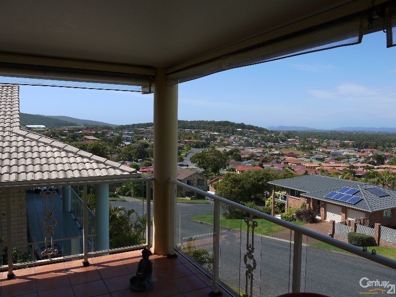 41 Belton Way, Forster NSW 2428