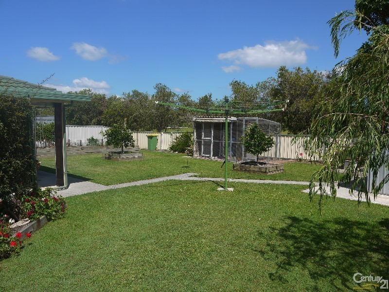 19 Eyre Crescent, Forster NSW 2428