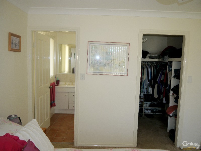 19 Eyre Crescent, Forster NSW 2428