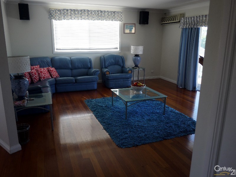 17 Cavill Avenue, Forster NSW 2428