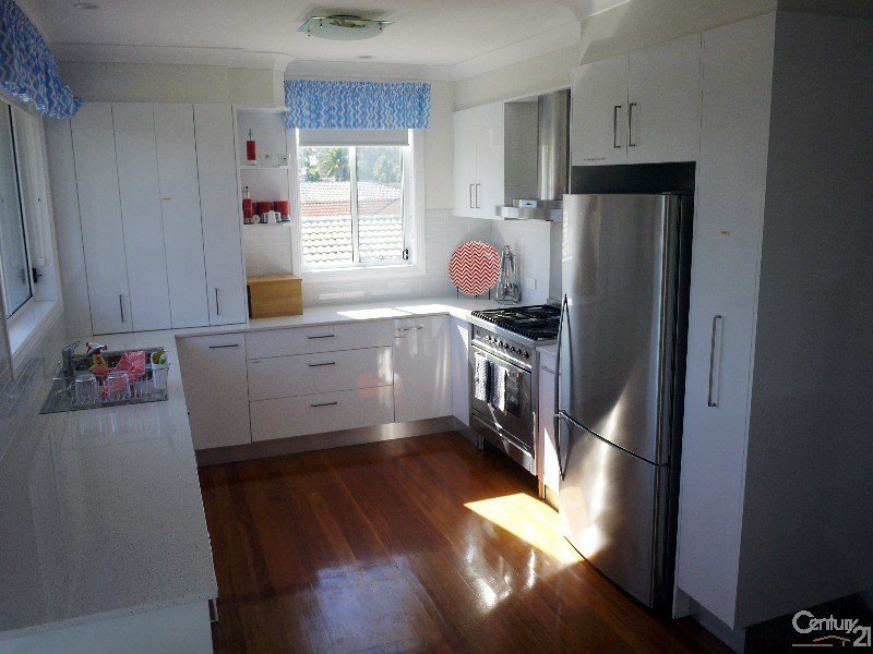 17 Cavill Avenue, Forster NSW 2428