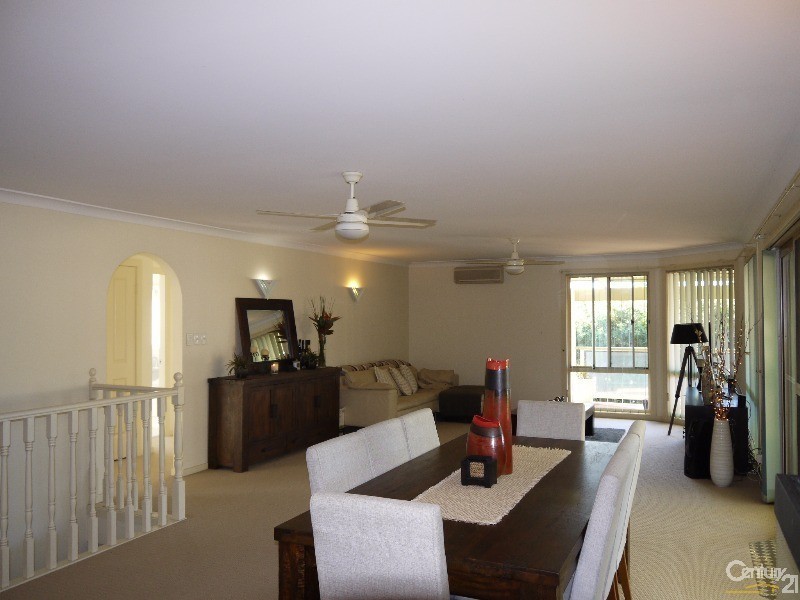 16 Zamia Place, Forster NSW 2428
